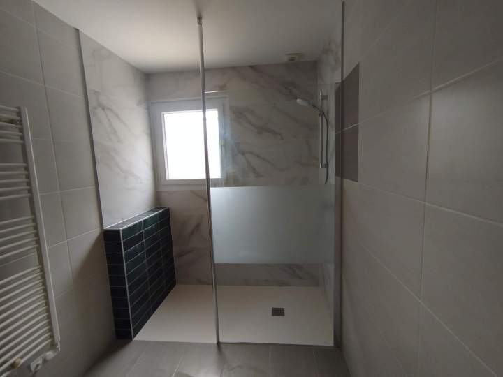 Sorena douche à l'italienne