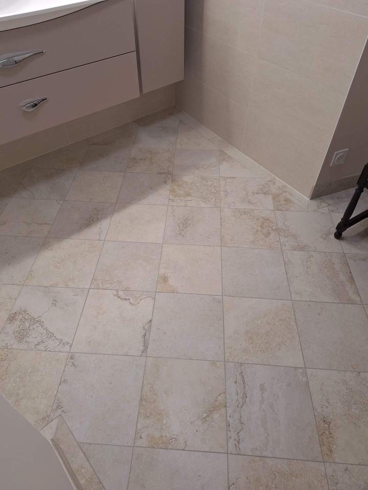 Sorena sdb carrelage pose en damier2